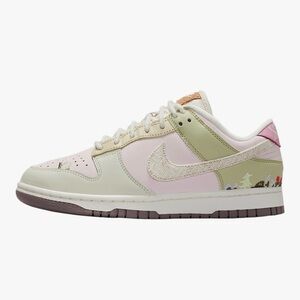 Nike Women's Multicolor Sneakers